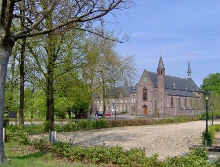 RK Kerk Zenderen, klik hier voor uitvergroten foto